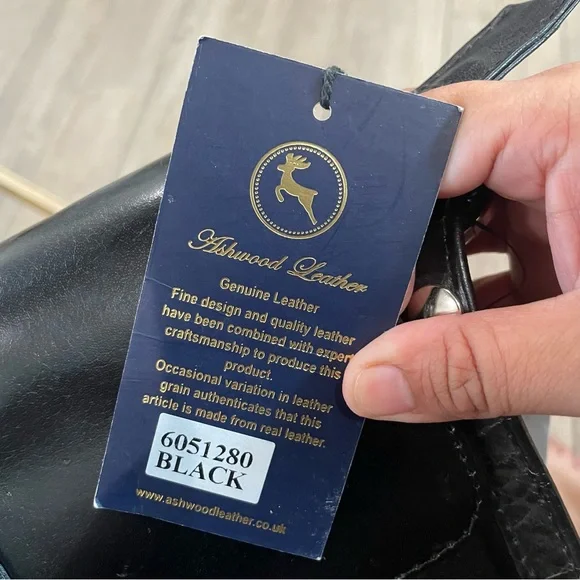 Ashwood genuine leather cross body bag nwot - Picture 5 of 6